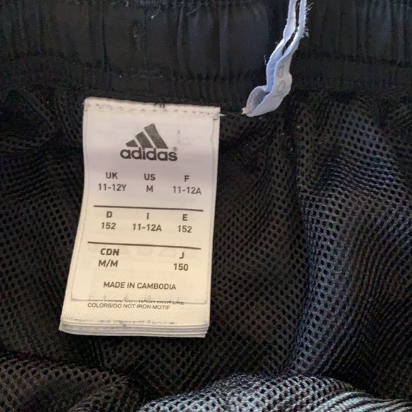 Adidas shorts - Picture 4 of 5